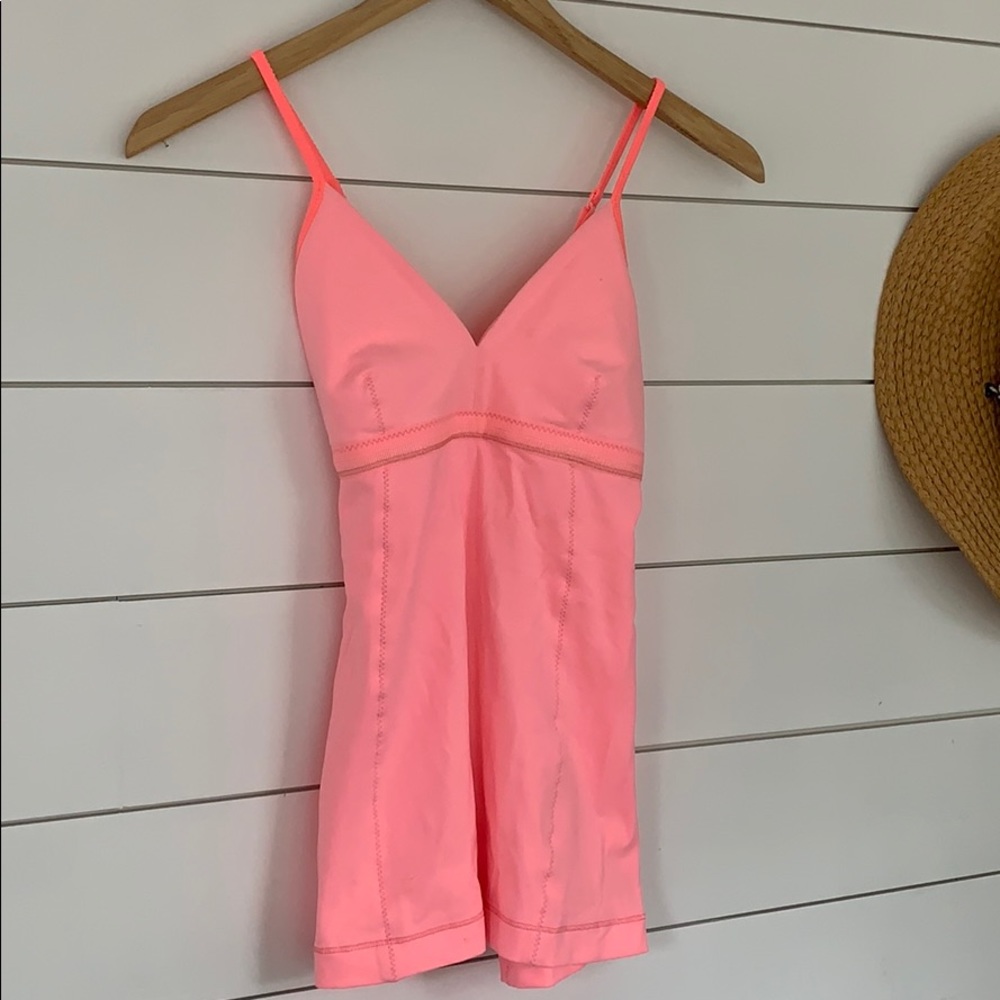 Lululemon tank